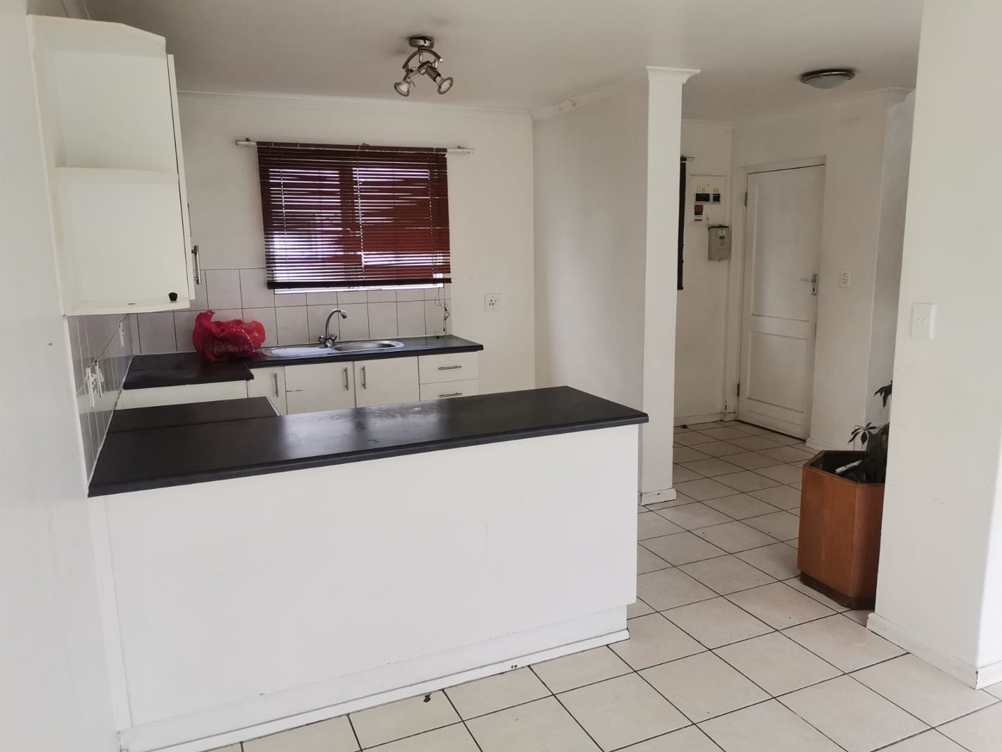 2 Bedroom Property for Sale in Riverton Western Cape